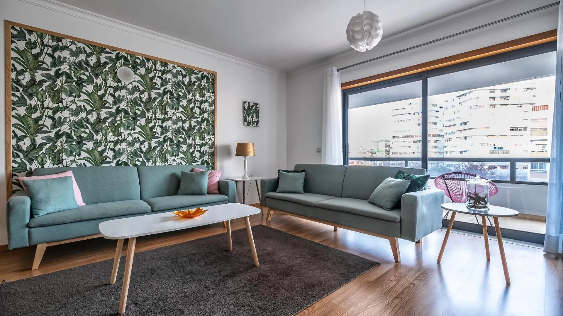At15 Cosmopolitan 3 Bedroom, 2 Bathroom Apartment In Portimao