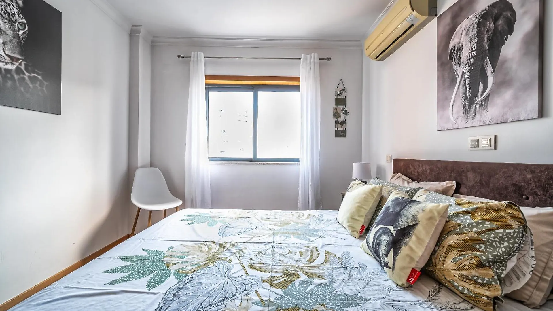 At15 Cosmopolitan 3 Bedroom, 2 Bathroom Apartment In Portimao